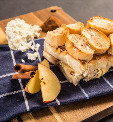 Хлебный пудинг с яблоками и корицей Adventure Menu Bread pudding with apples and cinnamon (AM 621)