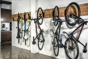 Як зберігати велосипед в квартирі?